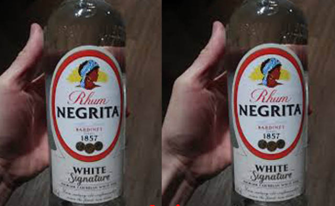 Rượu mạnh Negrita White Rum Signature