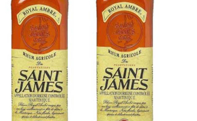 Rượu mạnh Saint James Royal Amber Rum