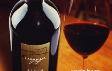 Rượu vang Lagranja Golden Label 2005